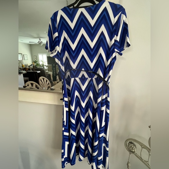 Lauren Ralph Lauren Blue and White Chevron Fit-and-Flare Casual Dress - Picture 2 of 9